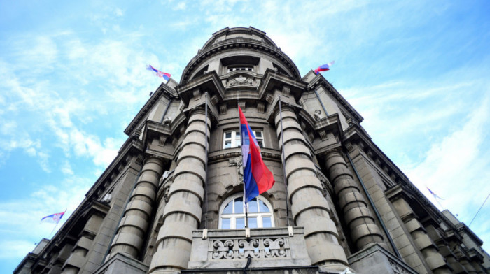 Vlada Srbije i zvanično povukla Zakon o eksproprijaciji, izvinili se narodu i predsedniku zbog greške