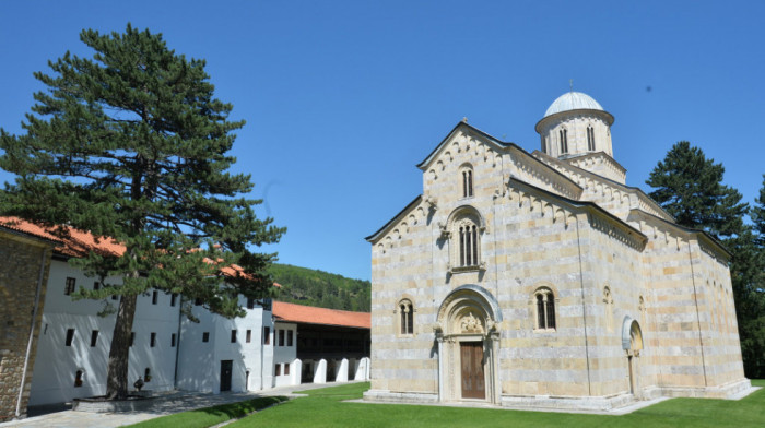Manastir Dečani: Nedostatak bezbednosti podriva poverenje Srba