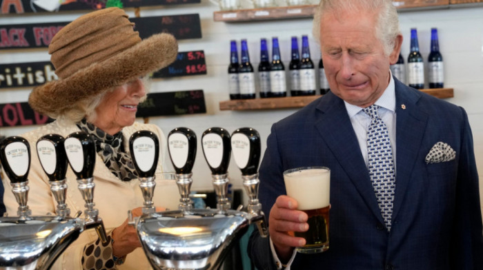 Princ Čarls i Kamila specijalni gosti britanske TV sapunice