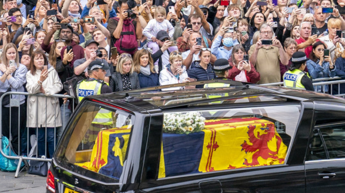 Vučić dobio poziv da prisustvuje sahrani kraljice Elizabete