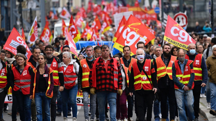 Radnici štrajkuju u 11 francuskih nuklearnih elektrana, traže veće plate