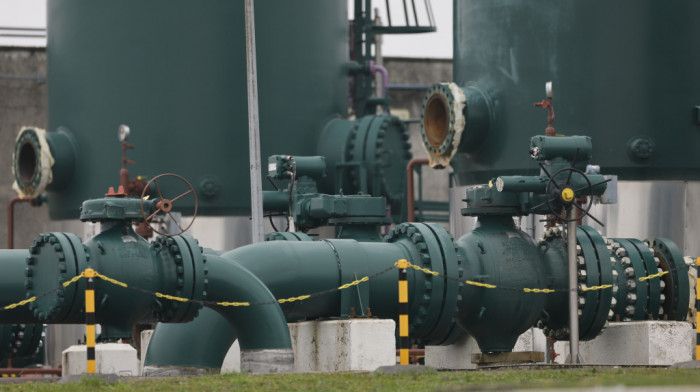 Šef kompanije Eni: Italiji potrebno bar dve godine da izbaci ruski gas