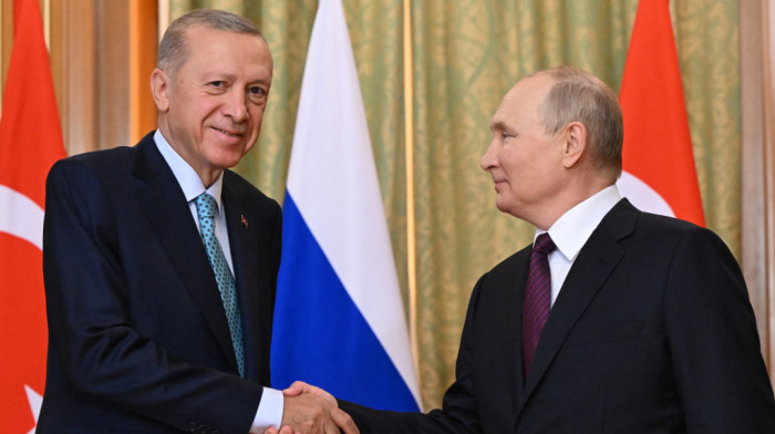 Erdogan: Verujem Rusiji isto koliko i Zapadu