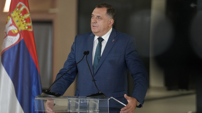 Dodik: Uvođenjem sankcija mojoj porodici neće dobiti Republiku Srpsku