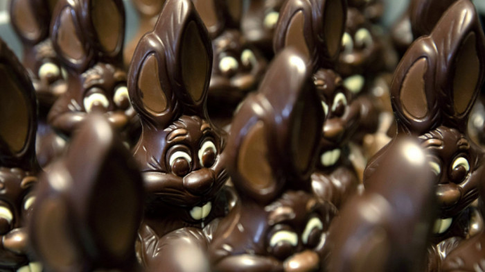 Koliko će nas koštati uskršnja trpeza: Cene jaja skaču u svetu, čak i čokoladni zečevi "udaraju po džepu"