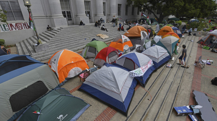 Napetost na vrhuncu: Policija uklanja kampove koje su postavili studenti na univerzitetima u SAD