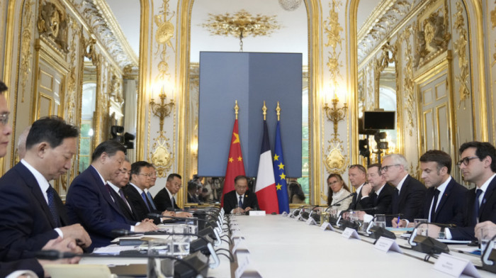 Si na sastanku sa Makronom: Kina i Francuska treba da se drže zajedničke koristi i suprotstave gradnji zidova i barijera