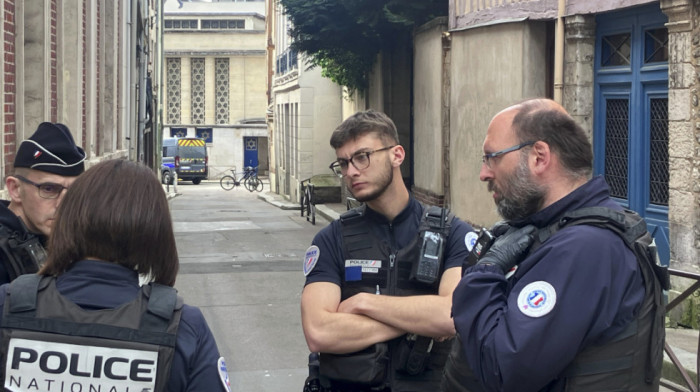 Ministar unutrašnjih poslova Žerald Darmenen: Francuska policija ubila muškarca koji je pokušao da zapali sinagogu