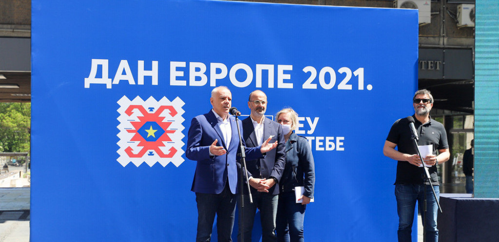 Radojičić i Fabrici obeležili Dan Evrope: "EU Karavan" postavljen u centru Beograda