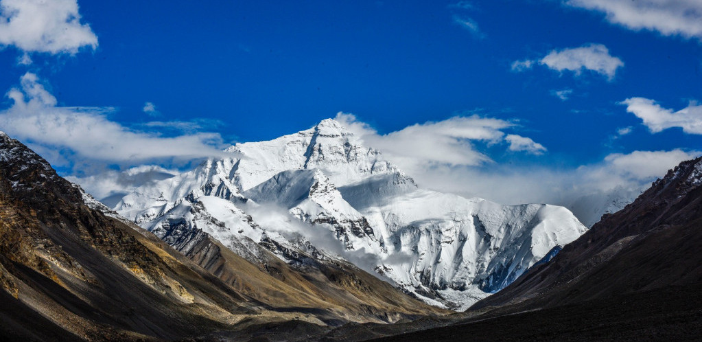 Kina obustavlja pohod alpinista na Mont Everest