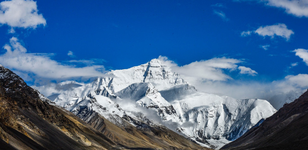 Upozoravajuće otkriće naučnika: Mont Everest za manje od tri decenije izgubio led koji se formirao 2.000 godina