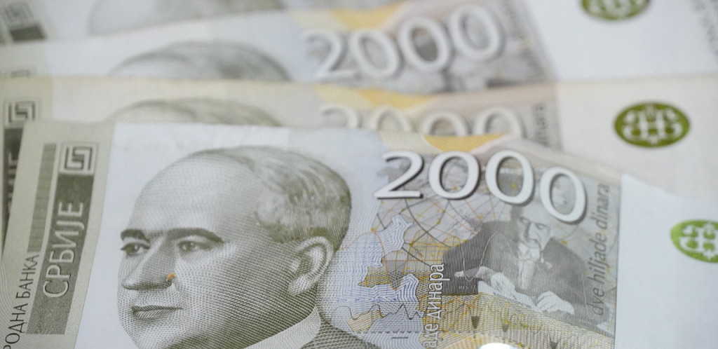 Prošle godine otkriveno 3.650 lažnih novčanica: Najčešće se falsifikuje 2.000 dinara i apoeni od 100 i 50 evra