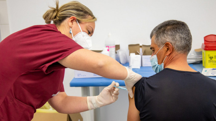 Austrija razmatra obaveznu vakcinaciju zdravstvenih radnika
