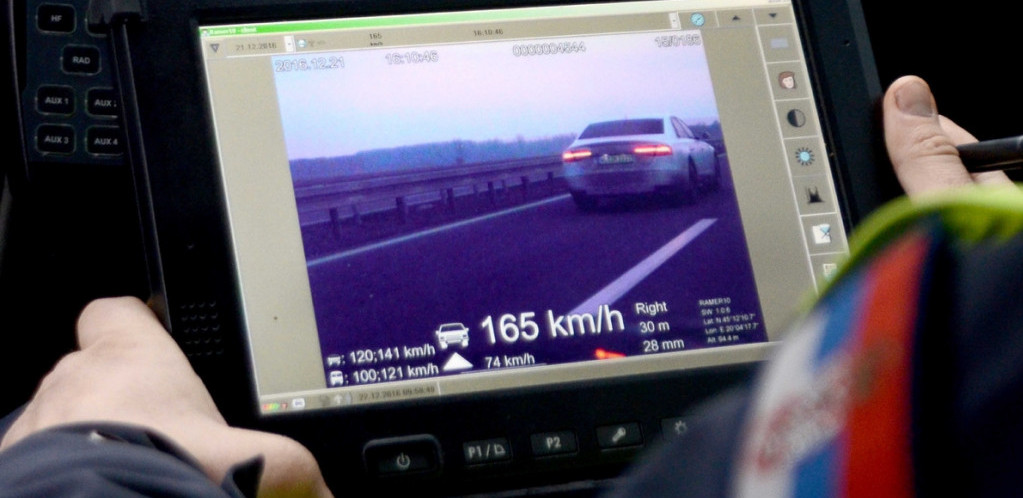 Prekršajna prijava za državljanina Rumunije koji je vozio 207 km/h kod Požarevca