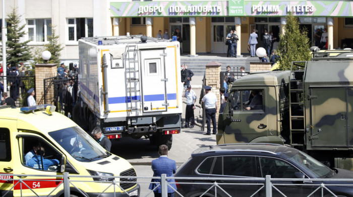 Lančani sudar 24 vozila u Rusiji, četiri osobe povređene