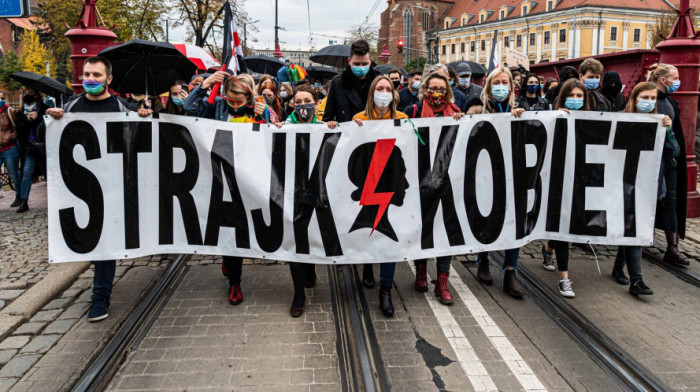 Žene u Poljskoj tužile vladu zbog zakona o abortusu, Evropski sud za ljudska prava zahteva odgovor na 12 tužbi