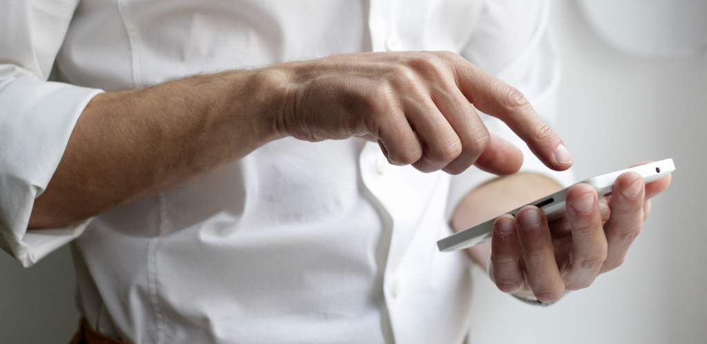 MUP apeluje: Oprez, ne otvarajte ove SMS poruke - gube se podaci i novac