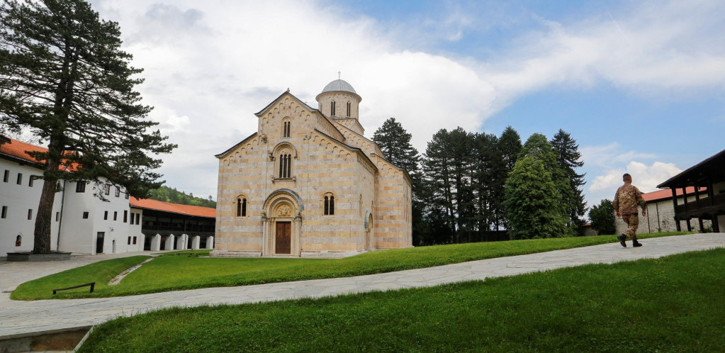 Kurti i Osmani traže prijem u UNESKO i da se četiri manastira SPC zavedu kao "kosovska"