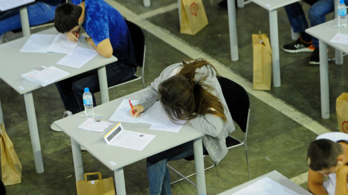 Šta treba znati o državnoj maturi: Da li će se za neke fakultete polagati i prijemni i zašto se opet pominje odlaganje