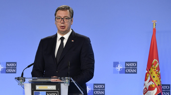 Vučić: Izvinjenje Zemana istorijsko, ne verujem da će i to da učini i NATO