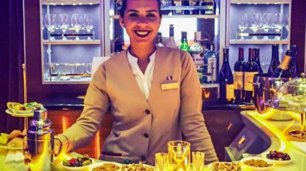 "Ako možete da izađete na kraj sa pijanim putnikom u avionu, možete sve": Kako su se stjuardese snašle tokom pandemije