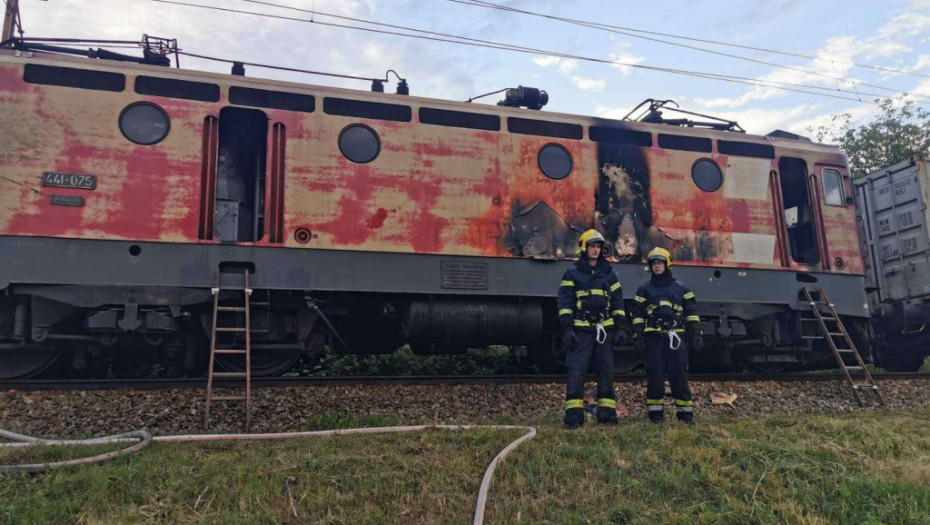 Zapalila se lokomotiva, u prekidu saobraćaj na pruzi Beograd-Niš