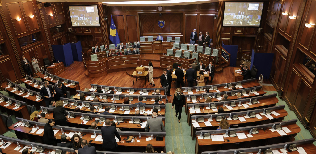 Skupština Kosova usvojila Rezoluciju o Srebrenici, poslanici Srpske liste napustili sednicu