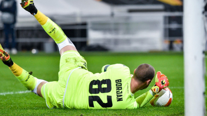 Borjan uspešniji od Petrića, Zvezda tek posle penala prošla u polufinale Kupa Srbije