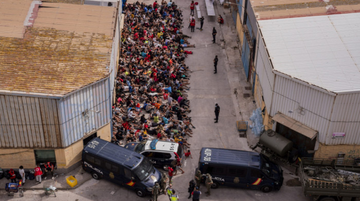 Tužne scene u Seuti, sukob migranata i policije na granici Maroka i Španije