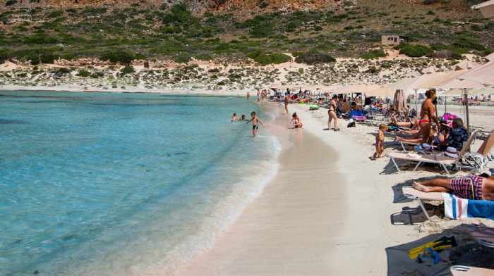 Nova pravila za ulazak u Grčku, evo šta vam je potrebno za odlazak na more