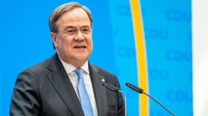 Gaf potencijalnog naslednika Angele Merkel, Lašet se izvinio zbog smejanje tokom poplava