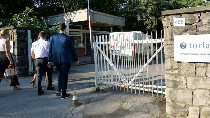 Počinje proizvodnja vakcine Sputnjik V na Torlaku: "To je potvrda najbolje saradnje između dve zemlje"