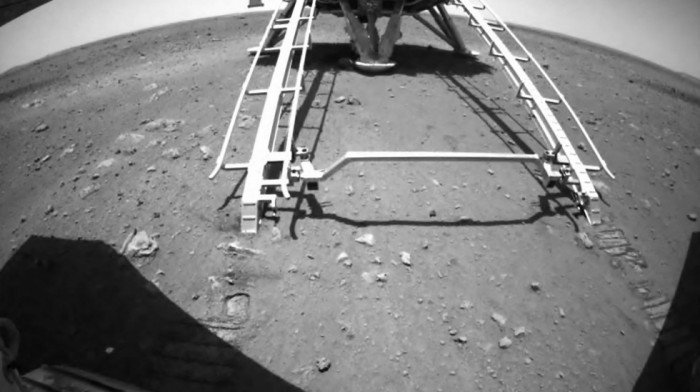 Rover Džurong se spustio na površinu Marsa