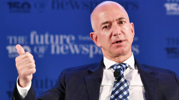 Bezos najavio povlačenje sa čela Amazona na datum koji za njega ima sentimentalno značenje