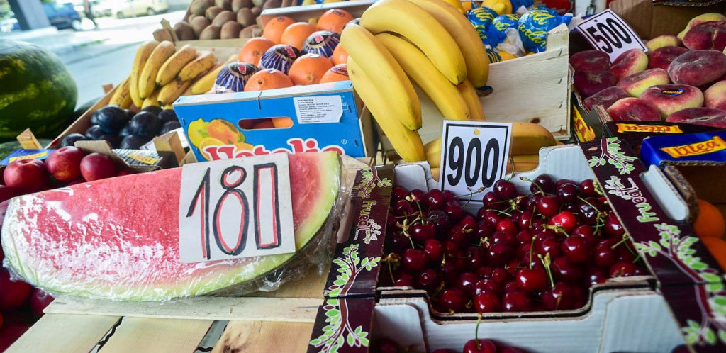 Poreska uprava: Pijačni prodavci izuzeti od obavezne fiskalizacije do kraja 2026. godine