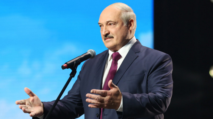 "Kunem se svojom decom": Lukašenko tvrdi da Tihanovska nije imala razlog da beži iz zemlje