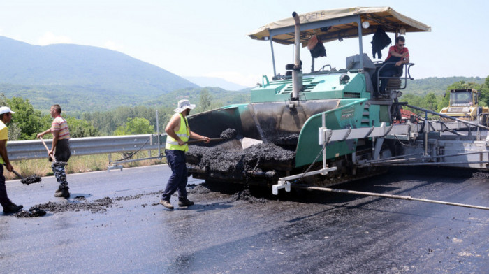 Momirović:  Gradimo i projektujemo 1.020 kilometara auto-puteva