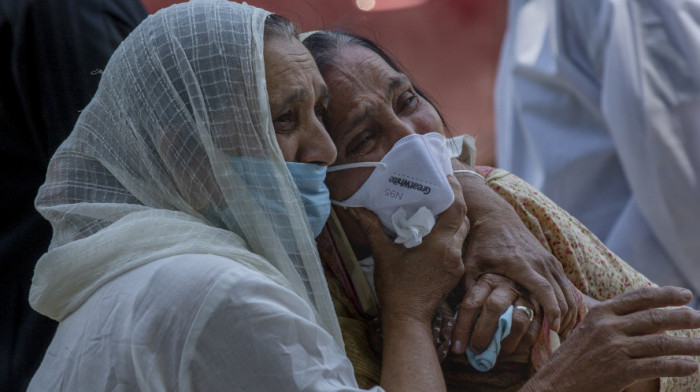 Indija zabeležila najveći dnevni broj preminulih na svetu, za 24 sata umrlo 6.148 ljudi