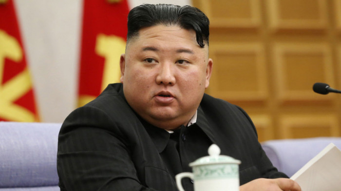 Partija Severne Koreje menja pravila - Kim Džong Un želi zamenika
