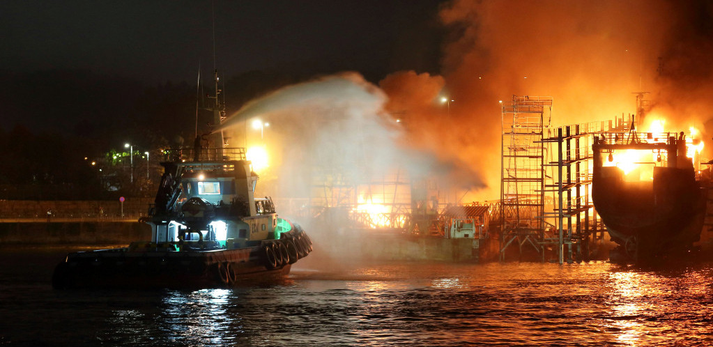 Požar u Marini Kaštela kod Splita, gore brodovi