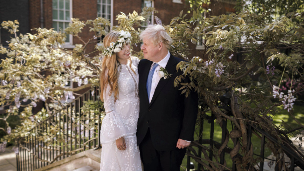 Objavljena prva fotografija tajnog venčanja Borisa Džonsona