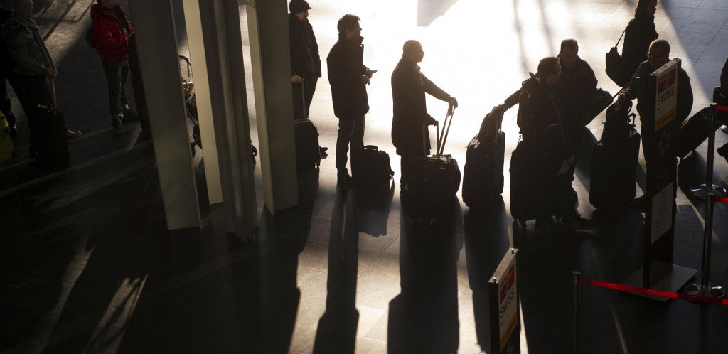 Er Srbija: Avioni kasne zbog kvara na traci za prtljag