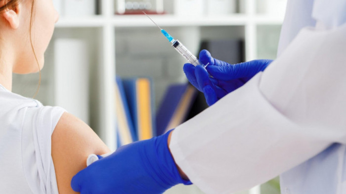 SAD će preporučiti svim građanima treću dozu vakcine: Ko su prioritetne grupe?
