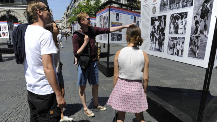 Sutra počinje prijava - pod kojim uslovima turistički vodiči mogu dobiti 61.800 dinara?