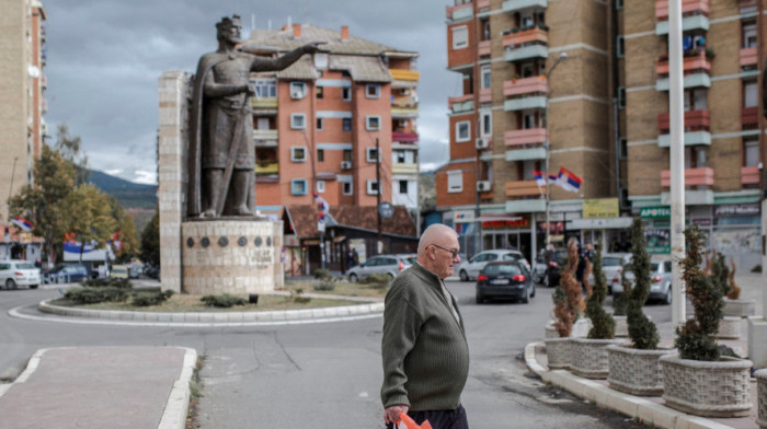 Tiha migracija koja se dešava godinama: Istraživanje pokazuje da skoro 50 odsto mladih Srba ne vidi budućnost na Kosovu