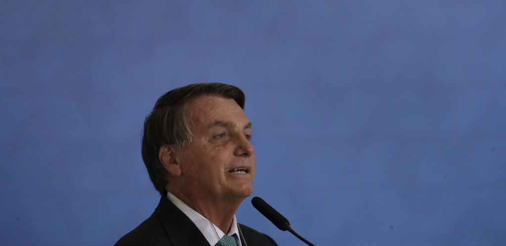 Bolsonaro se obratio naciji, Brazilci lupali u šerpe