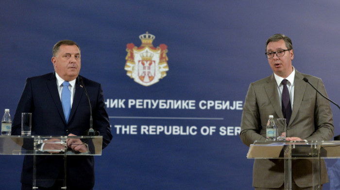 Dodik razgovarao sa Vučićem u Beogradu