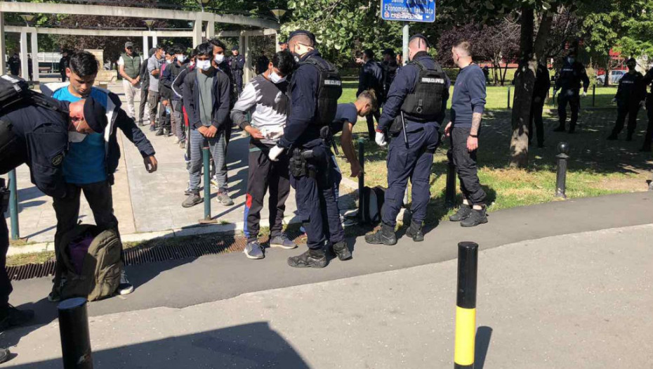 Policija sprovela 136 ilegalnih migranata iz Beograda u Preševo