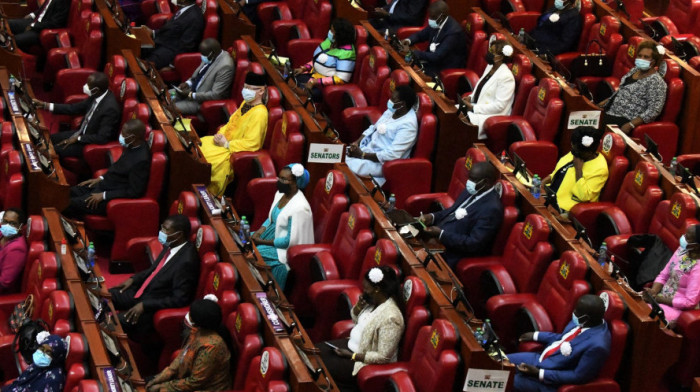 Poslanica u Tanzaniji izbačena iz parlamenta zbog tesnih pantalona