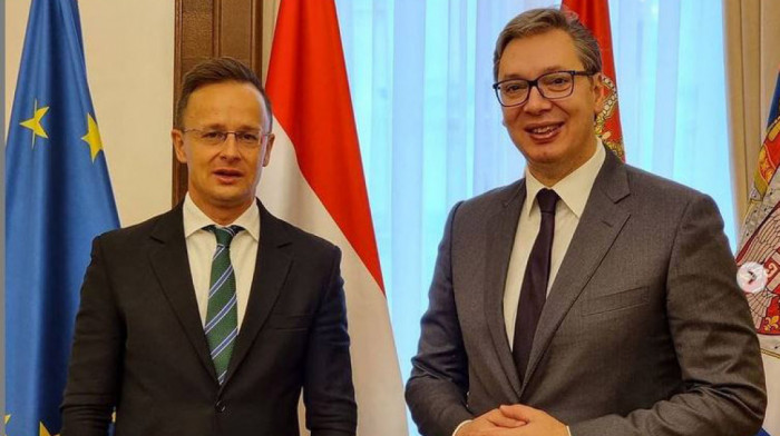 Vučić zahvalio Sijartu zbog podrške na evropskom putu
